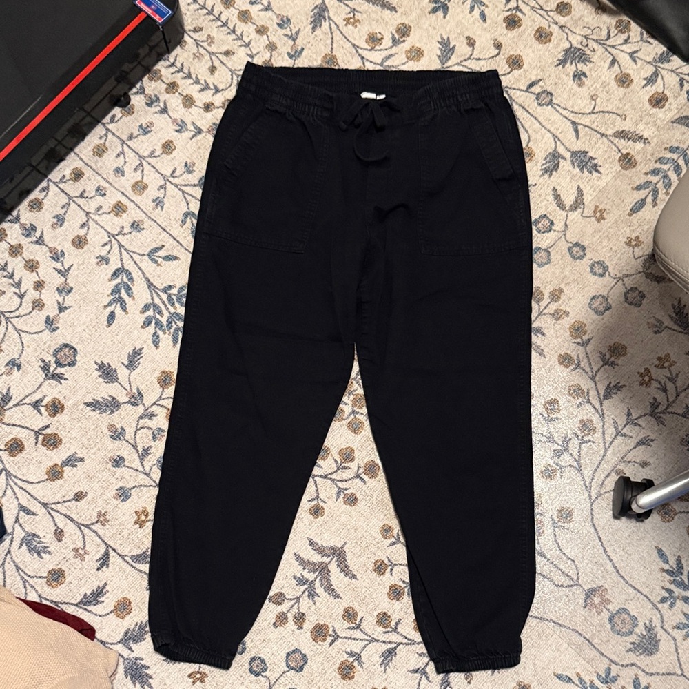 GAP Black Elastic Waist Jogger Pants